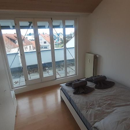 Apartamento 3 Privat Freie Zimmern Biberach an der Riß Exterior foto